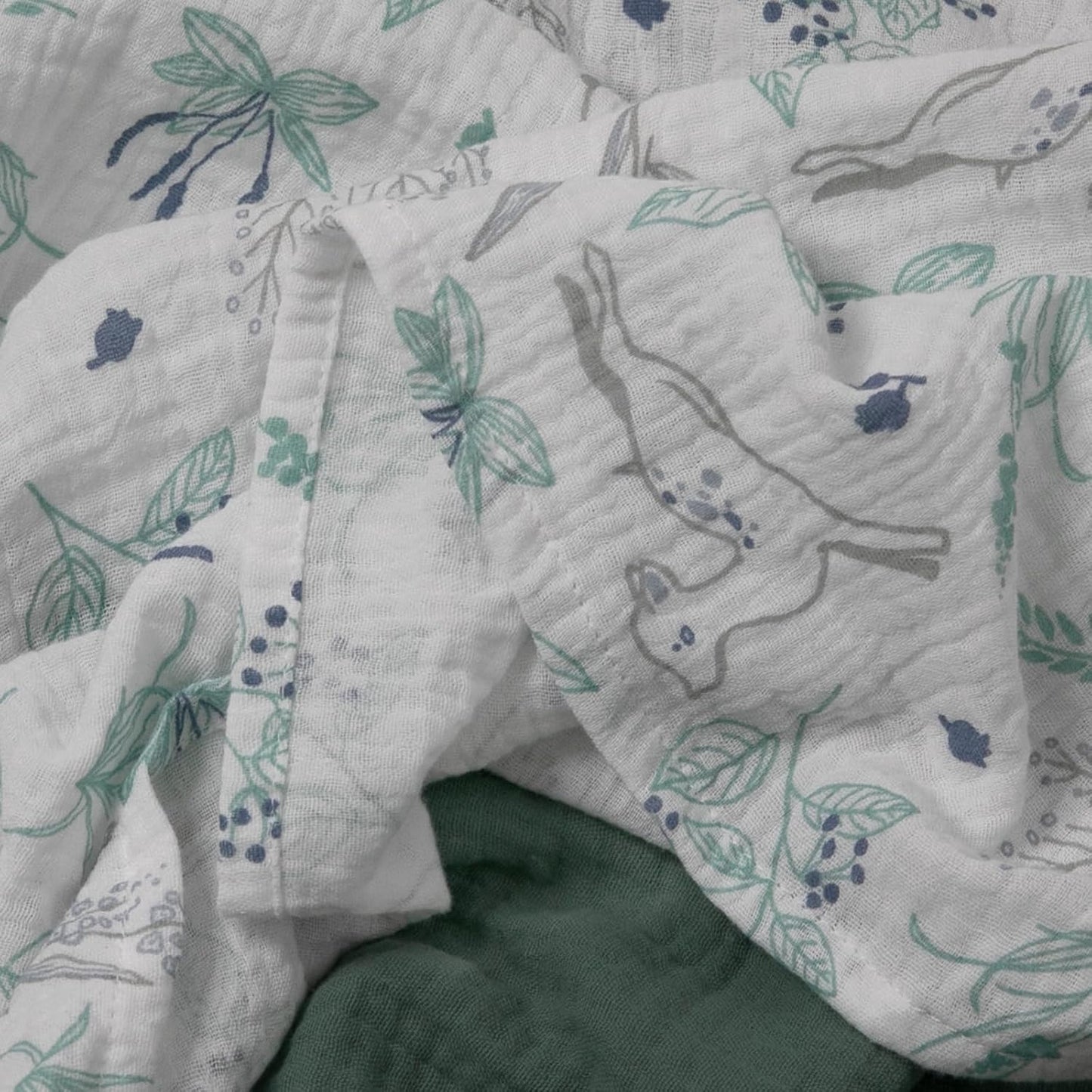 Skiennix Muslin Swaddle Blankets - Breathable Soft Receiving Blankets, 3 Pack, Large 38 x 40 Inches (Fawn & Leaves)