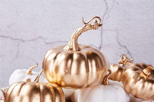 Artmag 16 Pcs Assorted Fall Artificial Pumpkins Harvest White Faux Pumpkins and Gold Plating Pumpkins for Halloween Fall Thanksgiving Decorating Displaying