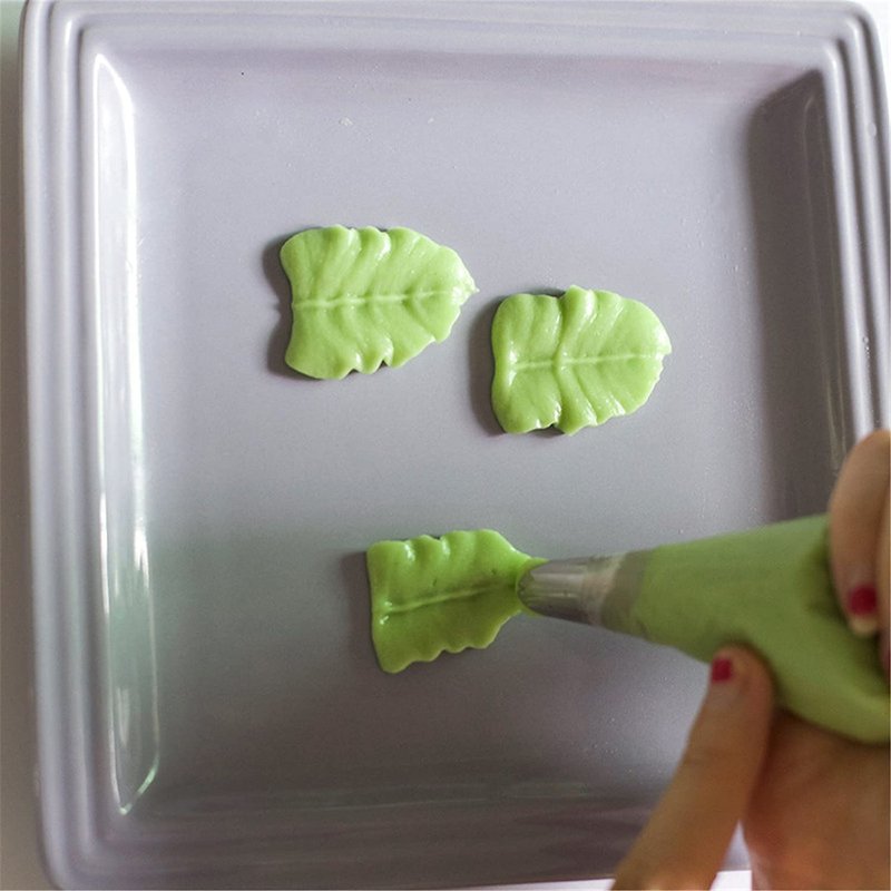 Russian Piping Tips Set, Airlxf Stainless Steel Flower Cake Cupcake Decorating Supplies Kit Flower Frosting Tips DIY Icing Piping Tips for Cake Decorating (7 PCS Leaf Tips)