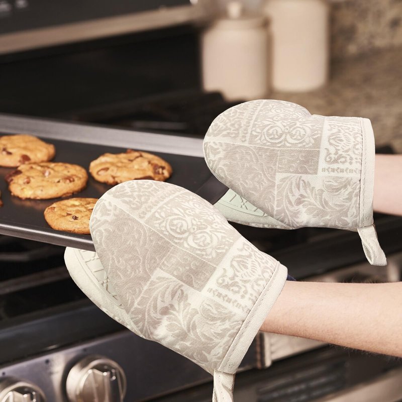 Alselo Mini Silicone Oven Mitts, Heat and Slip Resistant Kitchen Mittens 2-Pack Set, Khaki Patchwork Flower Soft Short Oven Gloves, Flexible Thick Pot Holders for Safe Cooking Baking & Grill (Khaki)