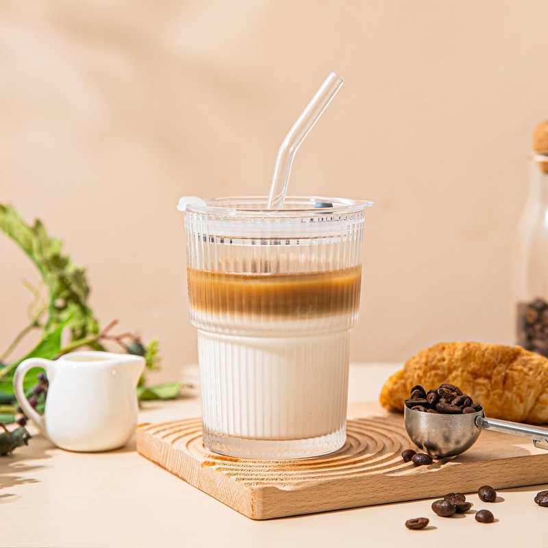 SoulTimes 13oz Glass Tumblers with Lids and Straws, Set of 2 - Stylish Ribbed Design Drinking Glasses for Iced Coffee, Juice, Smoothies, Cold Beverages, Includes Cleaning Brush, Durable Glassware