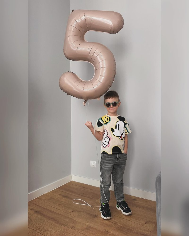 Light Brown 5 Balloon, Tan Number Balloons 40 Inch, Beige 5th Birthday Balloon Decorations, Light Brown Party Supplies, 5 Number Balloons, Number 5 Balloon