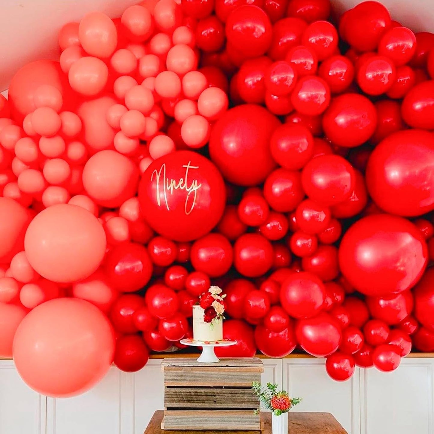 PartyWoo Red Balloons - 100 Pcs Matte Latex Balloons in Various Sizes for Party Decorations | Perfect for Garland & Arch