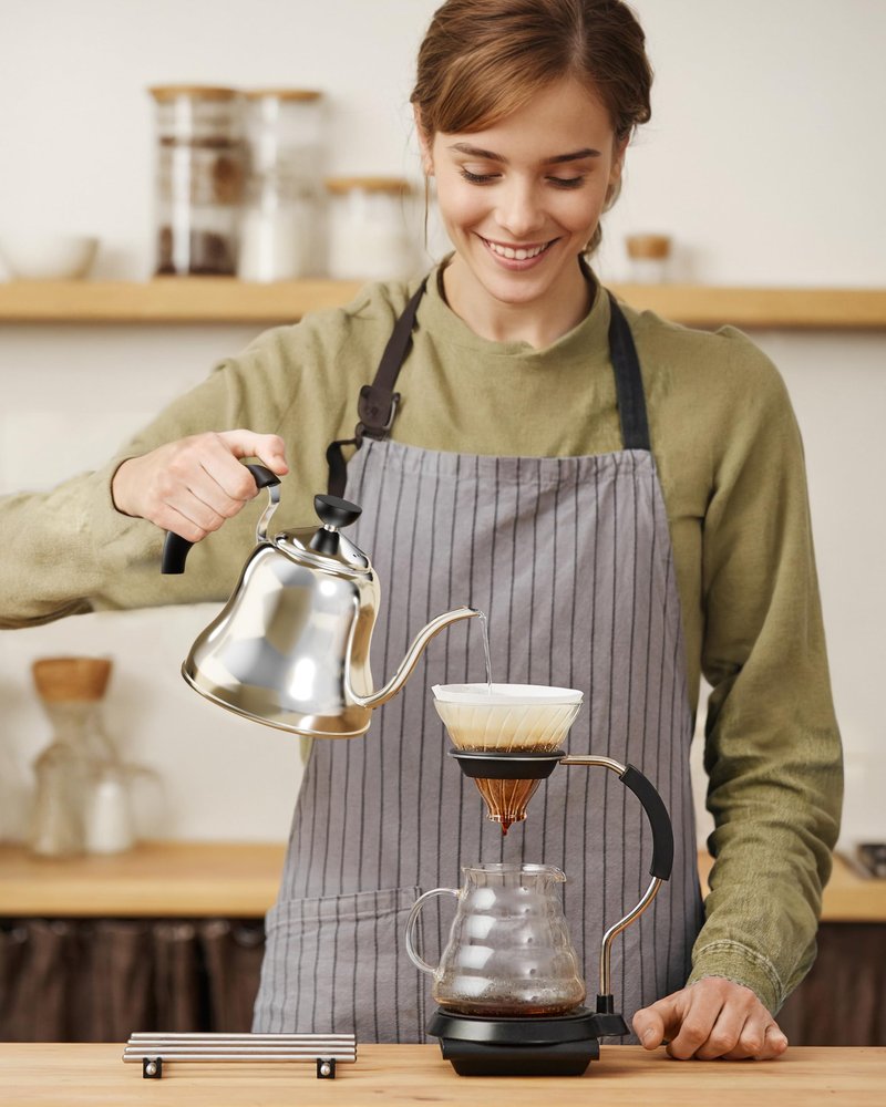 Tea Kettle for Stovetop, Barista's Choice Gooseneck Pour Over with Flow Control, Food Grade Stainless Steel Water Kettle, Tea Pot for Home & Kitchen - Small 28oz, Silver