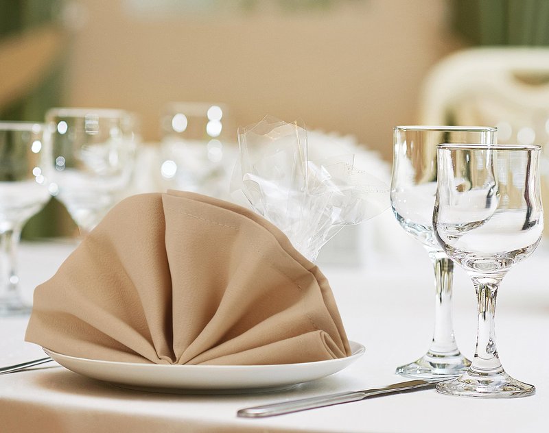 Utopia Home Beige Cloth Napkins (12 Pack, 18x18 Inches), Ideal Dinner Napkins for Party, Wedding and Lunch/Dinner