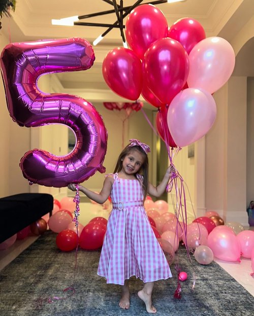 Hot Pink Number 5 Balloon 40 Inch, 5th Birthday Party Decorations for Children, Giant 5 Foil Balloon for Party Supplies
