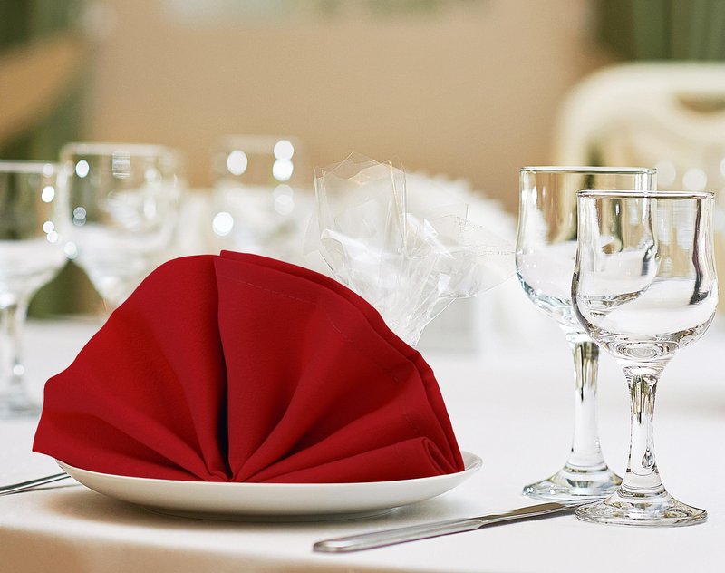 Utopia Home Red Cloth Napkins (12 Pack, 17x17 Inches), Ideal Dinner Napkins for Party, Wedding and Lunch/Dinner