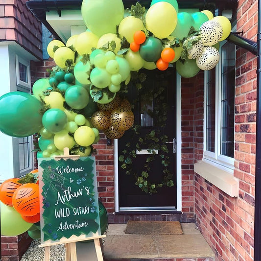 PartyWoo Lime Green Balloons 50 pcs 5 Inch Small Mini Neon Yellowish Light Green Latex Balloons for Graduation Halloween Safari Summer Weddings Baby Showers Birthday Party Decorations Green-Y6