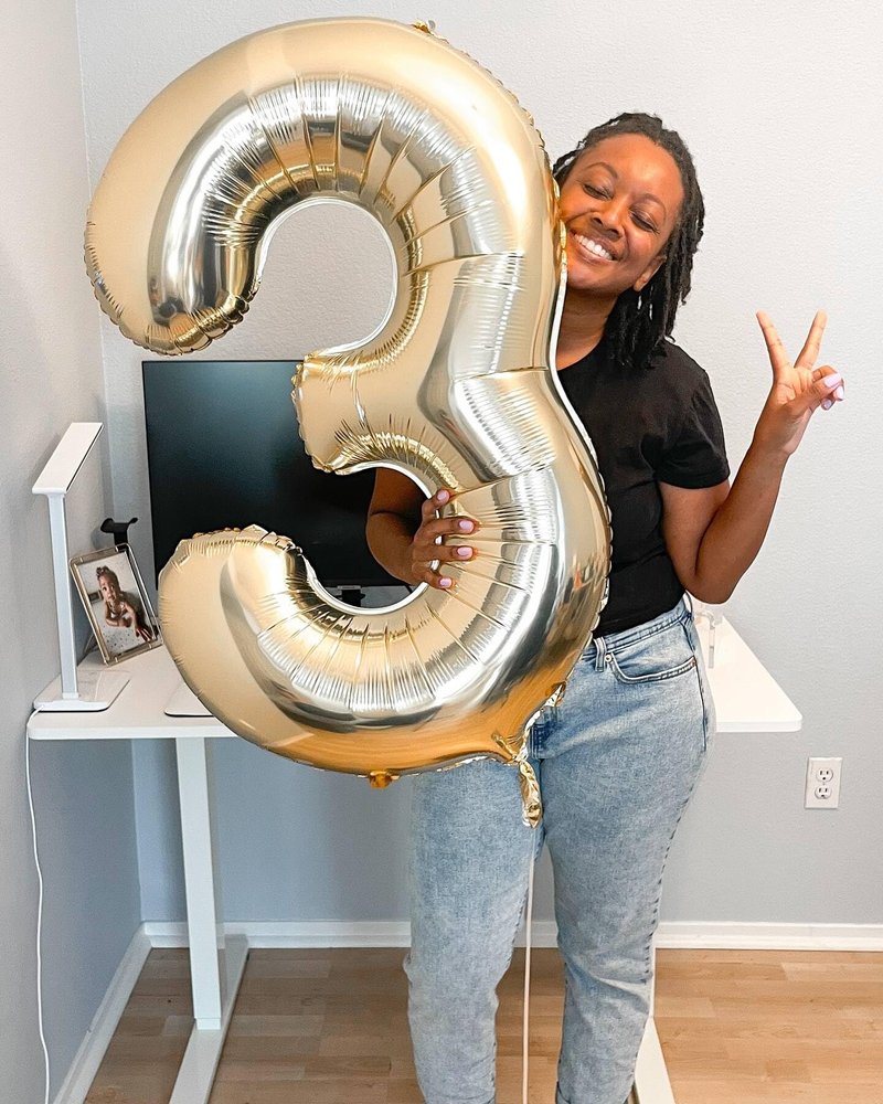 Light Gold Number 6 Balloon 40 Inch, 6th Birthday Party Decorations for Children, Giant 6 Foil Balloon for Party Supplies