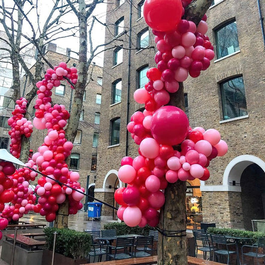 PartyWoo Hot Pink Balloons 50 pcs 5 Inch Small Mini Dark Pink Magenta Fuchsia Latex Balloons for Wedding Baby Shower Gender Reveal Valentine's Day Bachelorette Birthday Party Decorations Pink-Y12