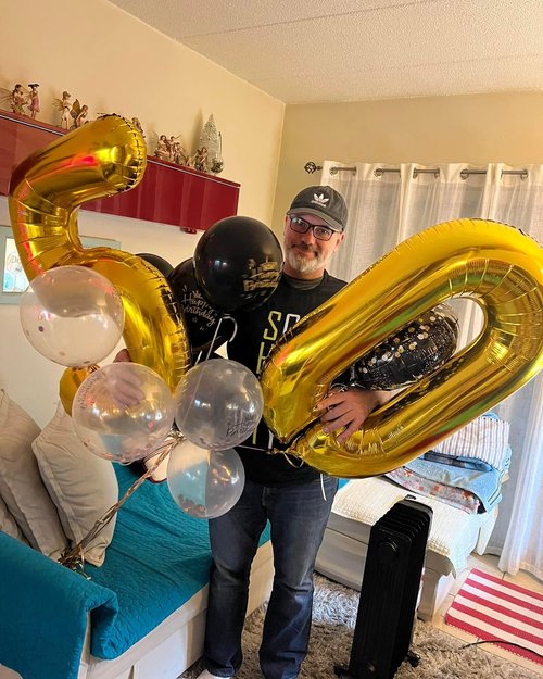 Gold Number 70 Balloon 40 inch, 70 Number Balloons, 70th Gold Birthday Decorations, 70 Year Old Women Men Golden Party Supplies