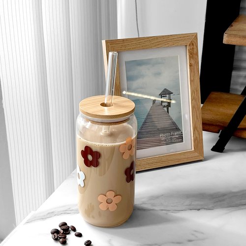 Glass Cups with Lids and Straws, Can Shaped Glass Cups, 20OZ Glass Cups, Drinking Glasses, Iced Coffee Glasses Cup, Smoothie Cups, Tumbler Glass, Reusable Iced Coffee Cup Drinking Glasses -Set of 2
