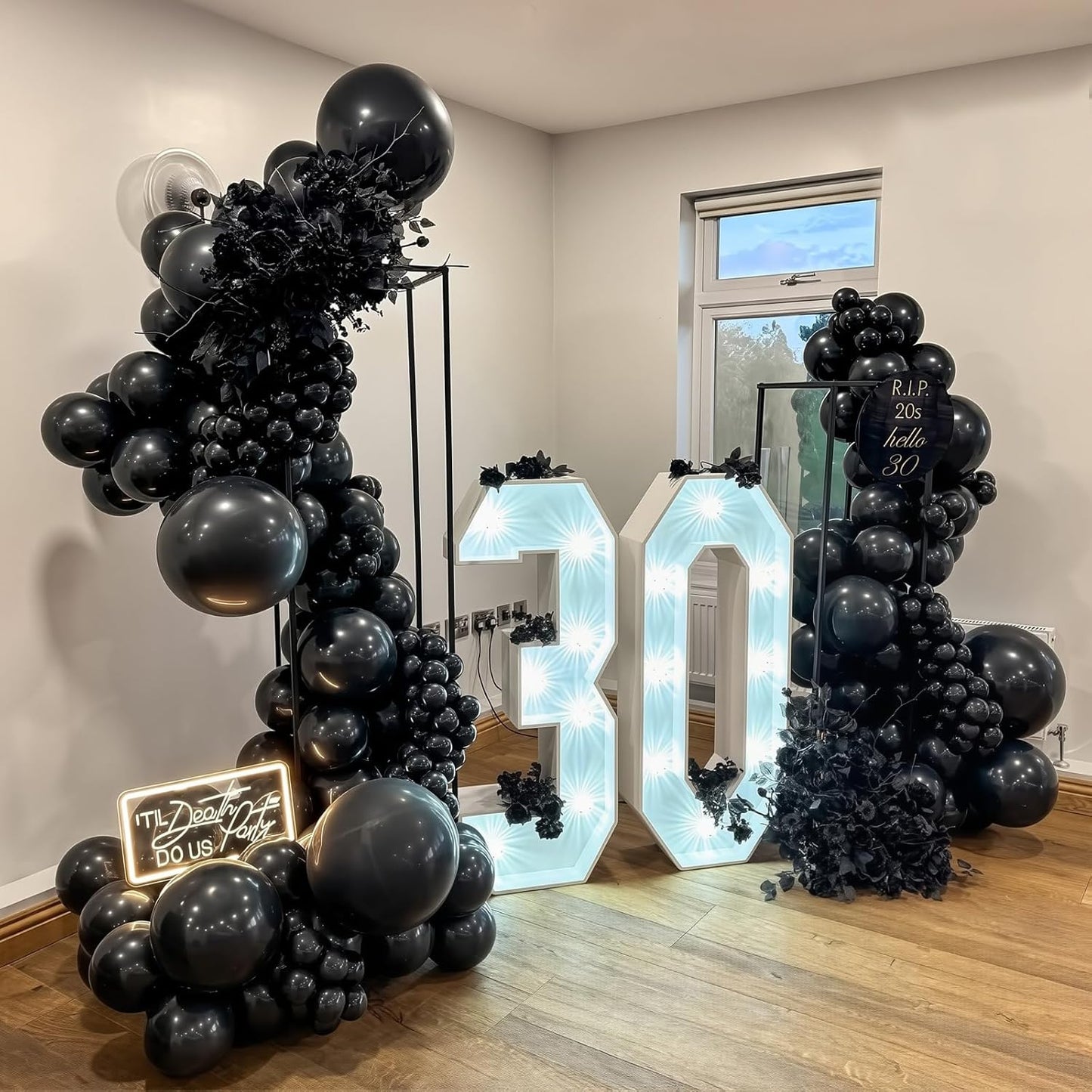 Skiennix 145-Piece Black Balloon Garland Kit - Various Sizes for Birthday, Wedding & Party Decor