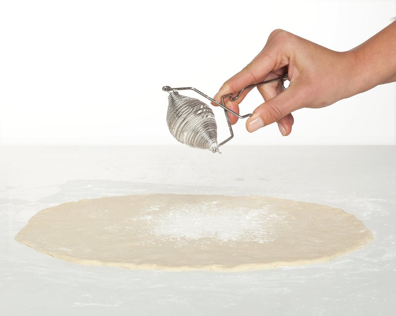 Mrs. Anderson’s Baking Flour Dusting Wand with 18/8 Stainless Steel Mesh, 5-Ounce Capacity