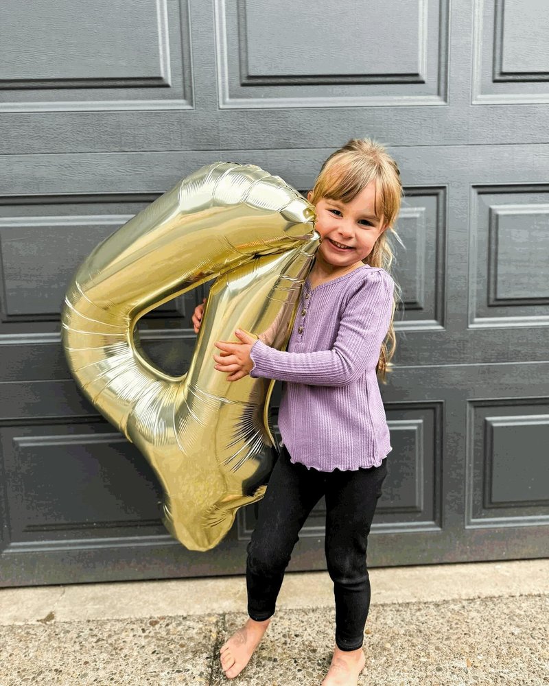 Light Gold Number 8 Balloon 40 Inch, 8th Birthday Party Decorations for Children, Giant 8 Foil Balloon for Party Supplies