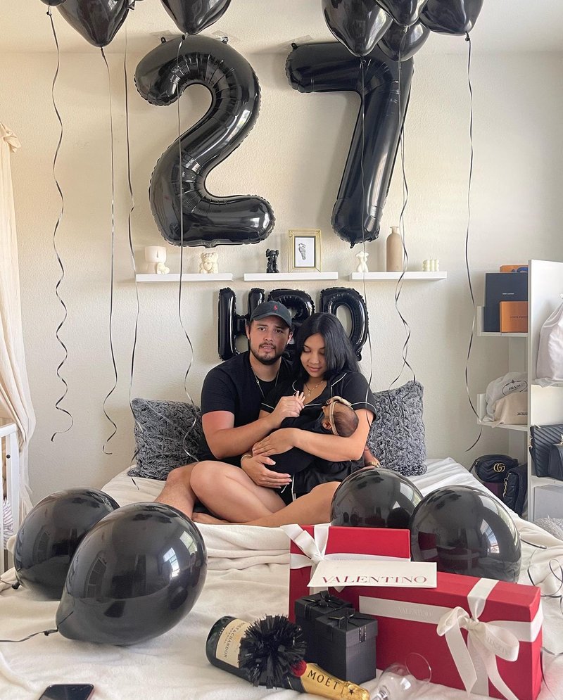 Black Number 17 Balloon 40 inch, 17 Number Balloons, 17th Black Birthday Decorations, 17 Year Old Girls Boys Party Supplies