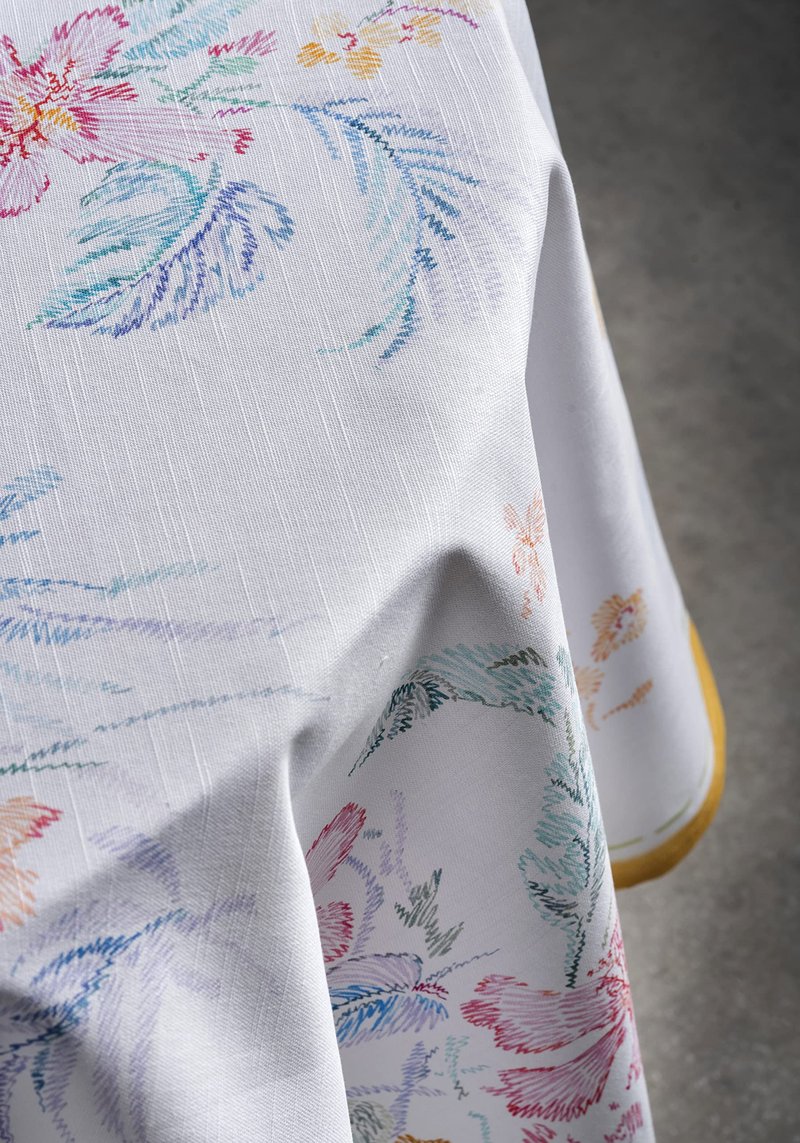 Maison d' Hermine Table Cloth Round Table 100% Cotton 63 Round Inches Tablecloth Reusable Decorative for Dining Kitchen Room Farmhouse Home Gifts for Mothers Day Spring Summer - Paradise Island