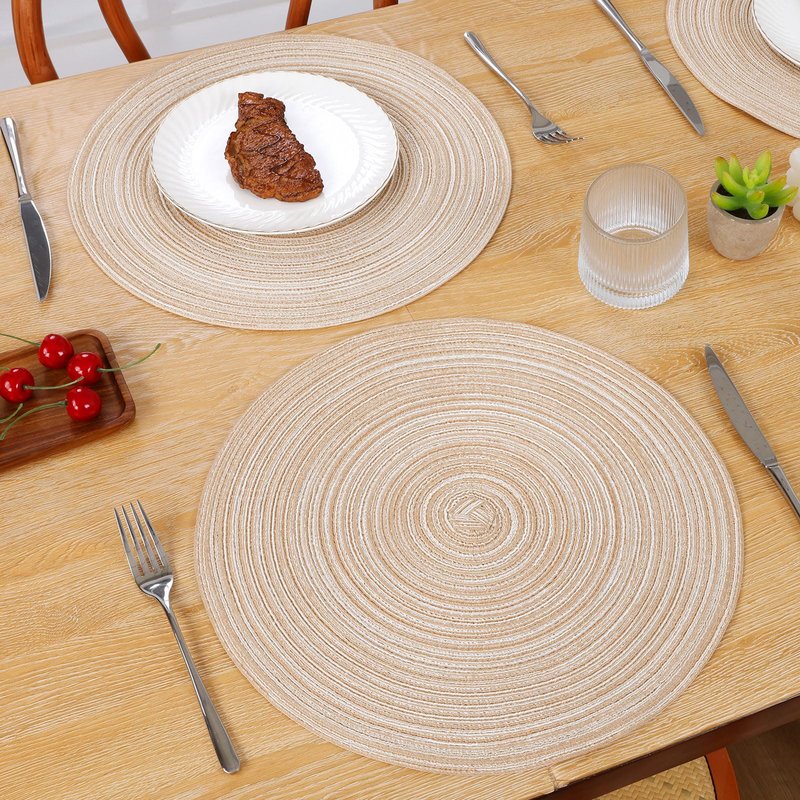 SHACOS Round Braided Placemats Set of 4 Round Table Mats for Dining Tables 15 inch Non Slip Washable Kitchen Table Place Mats Natural Farmhouse Decor (Beige, 4)