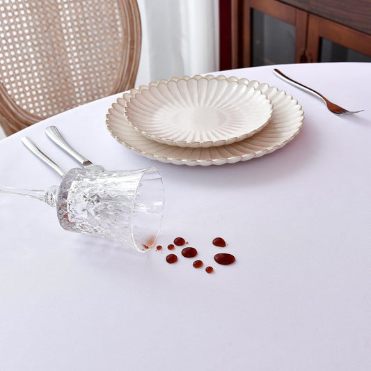 MEANMOY White 210 GSM Water & Stain Resistant Round Tablecloth for Circle Table - Solid Small 48 Inch Table Cloth Cover in Wrinkle Free Durable Washable Polyester Fabric for Wedding, Party, Banquet