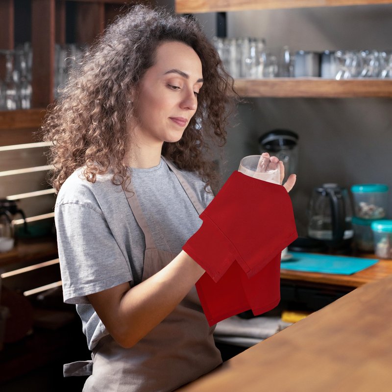 Utopia Home Red Cloth Napkins (12 Pack, 17x17 Inches), Ideal Dinner Napkins for Party, Wedding and Lunch/Dinner
