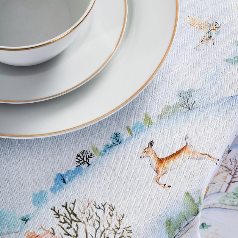 Maison d' Hermine Table Cloth Round Table 100% Cotton 69 Inches Fall Tablecloth Reusable Everyday Use for Thanksgiving Christmas Decorations Dining Farmhouse Party (Snowy World)